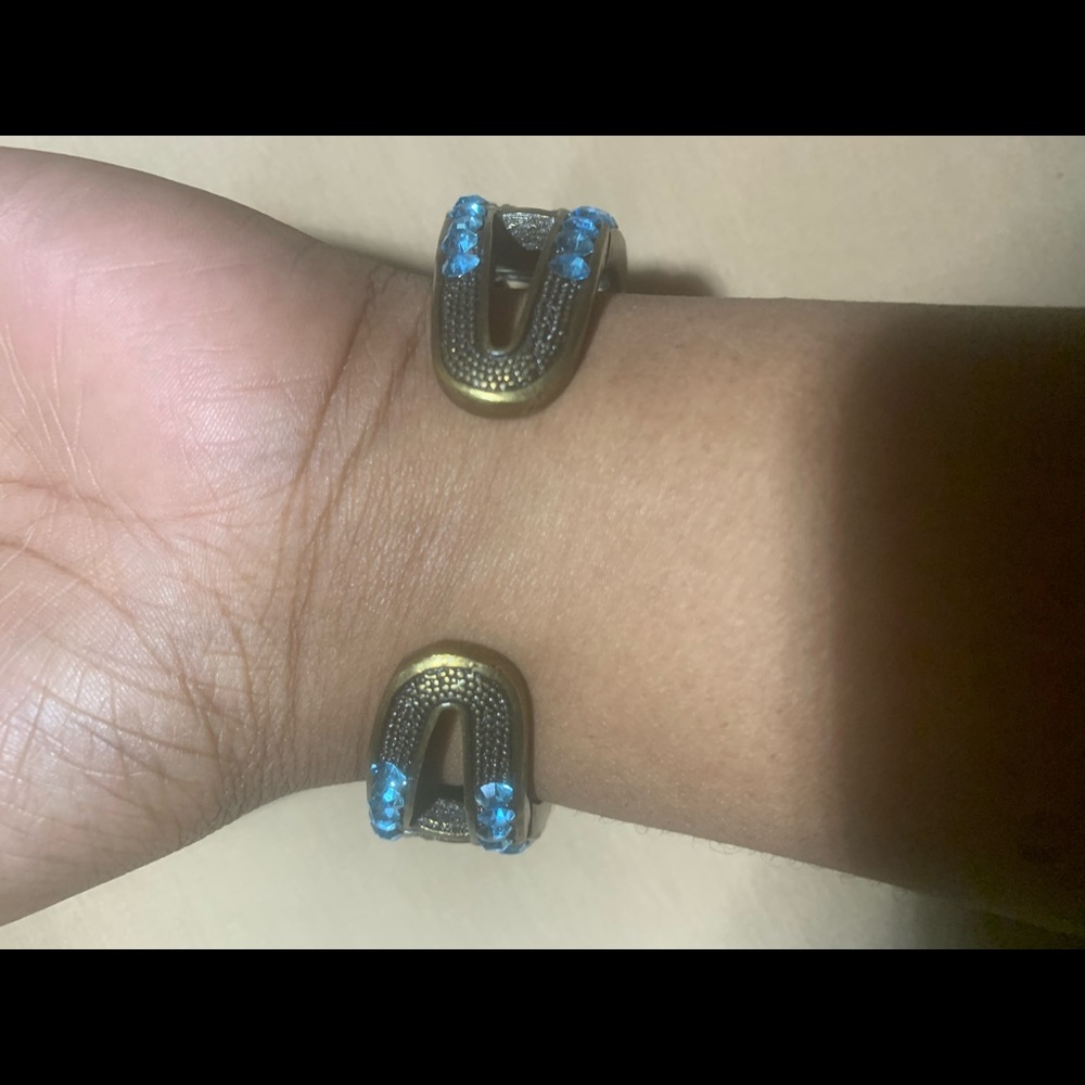 Blue Rhinestoned Owl Bracelet 💙 - Picture 4 of 4